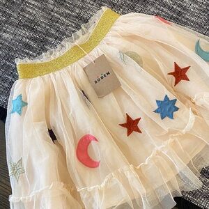 Boden Cream Tulle Skirt with Colorful Accents